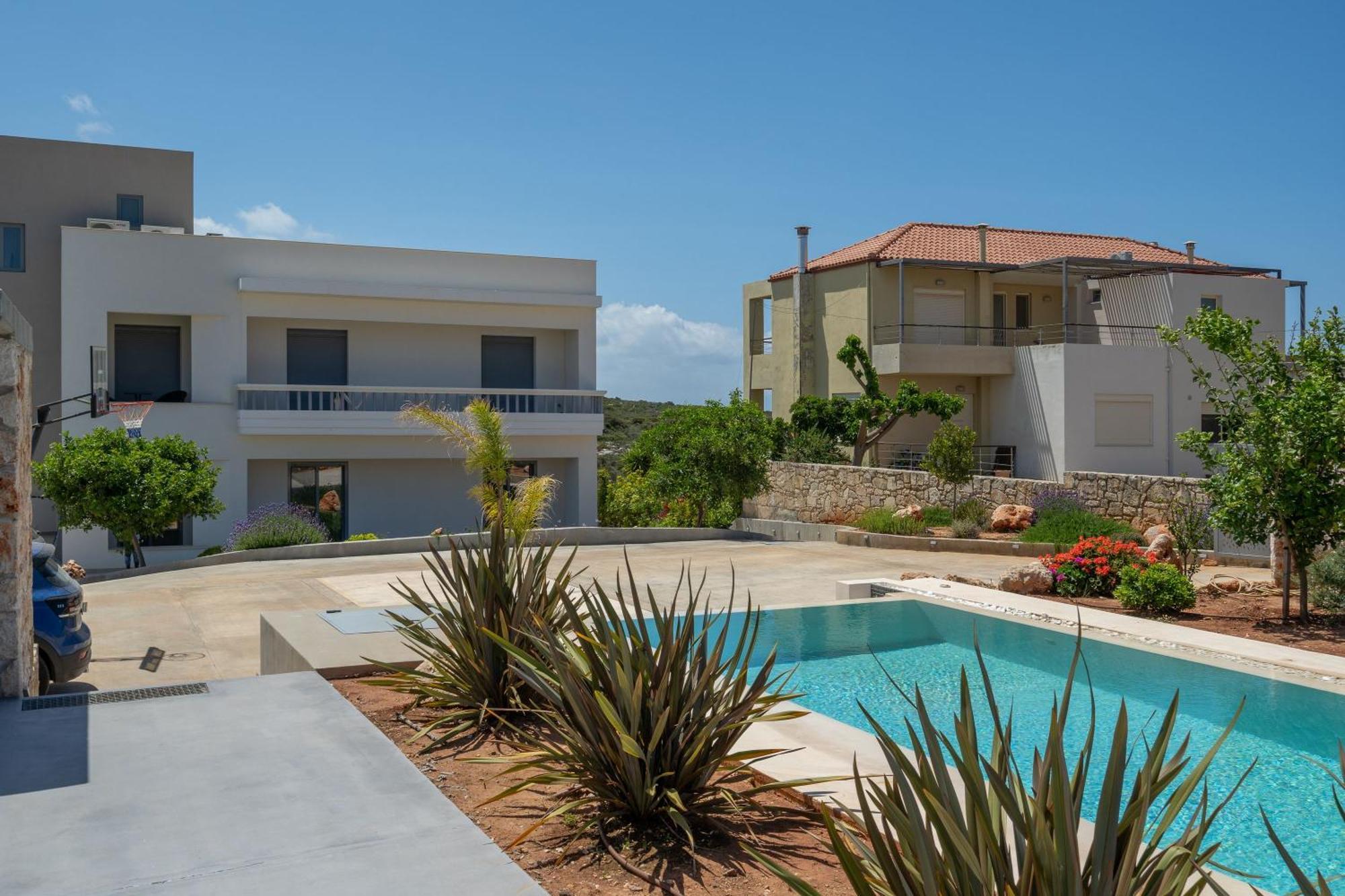 Le Mont Blanc - With Shared Pool Apartment Kounoupidhiana Exterior photo